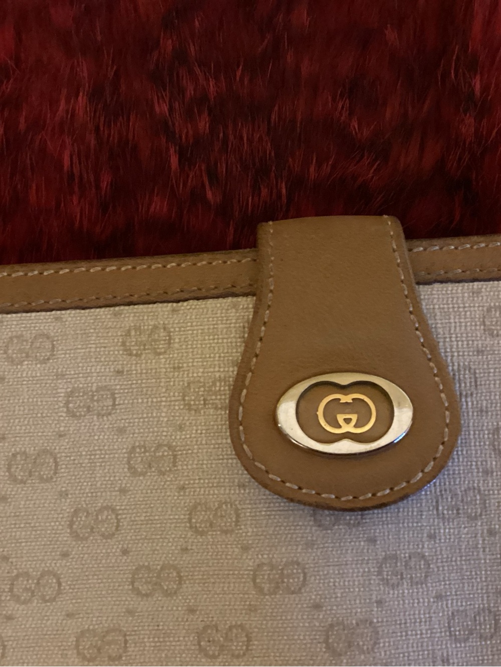 Gucci Beige Canvas continental wallet with Tan Leather Trim and Gold Hardware - Picture 2 of 10